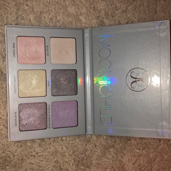 Anastasia Beverly Hills Moon Child Highlighter - Picture 1 of 3